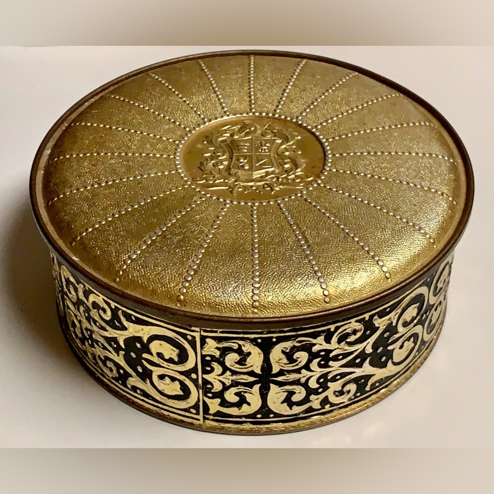 Mid Century Vintage Decorative Lidded Round Candy Biscuit Tin